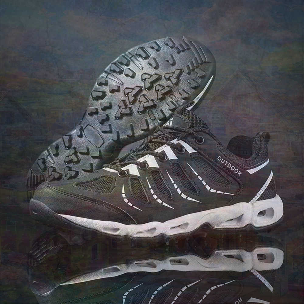 Sumer Round Tip Silver Sneaker - Vintage Collectible Stores recension och pris
