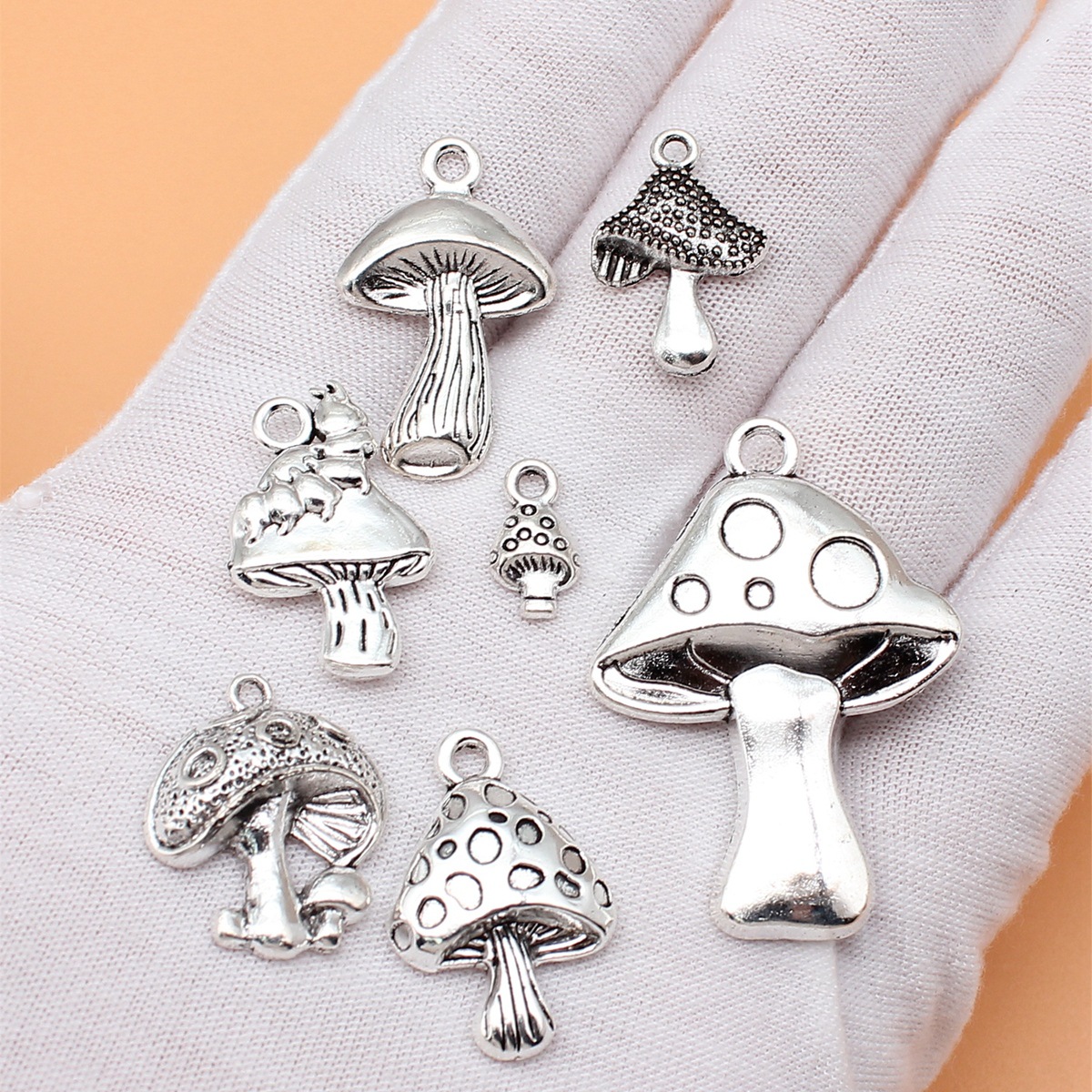 7pcs Antique Silver Color Mush - Vintage Collectible Jewelry recension och pris