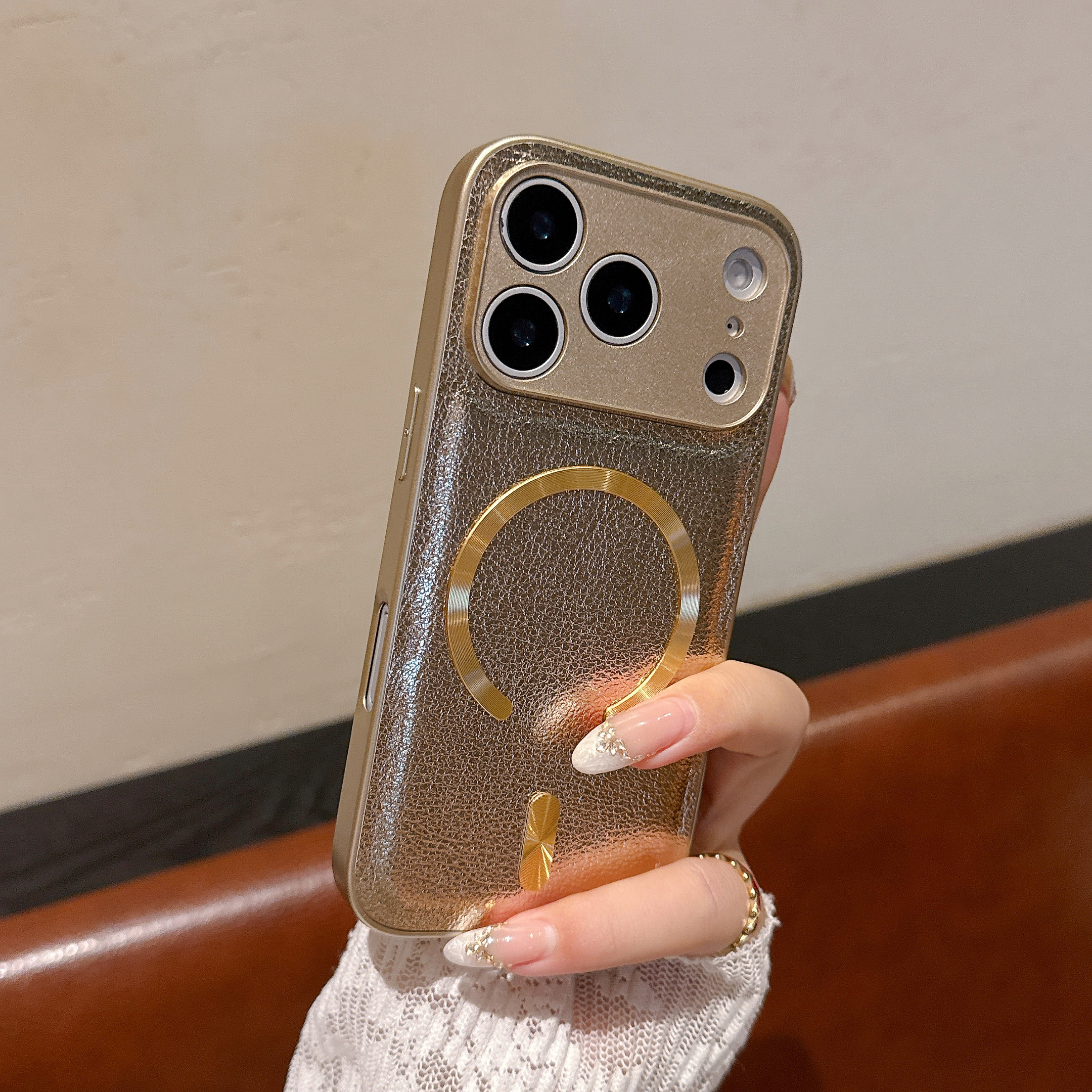 Camera Protector Magnetic PU L - Camera Leather Case recension och pris